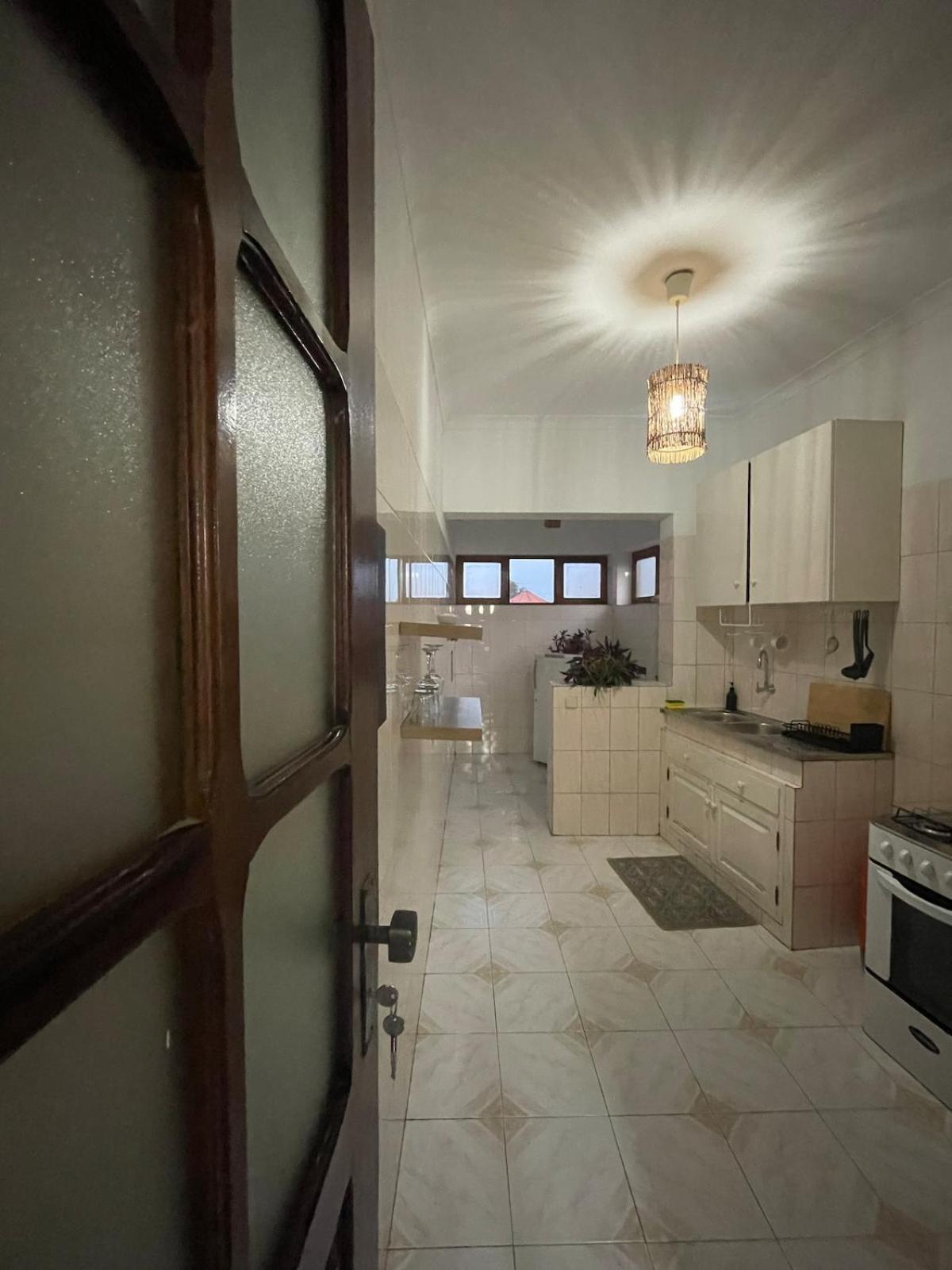 Syds House Appartamento Praia